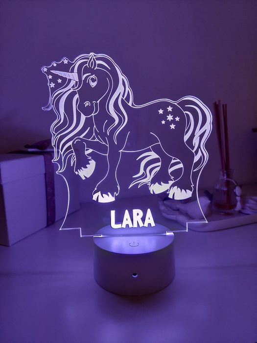 Luz presença personalizada