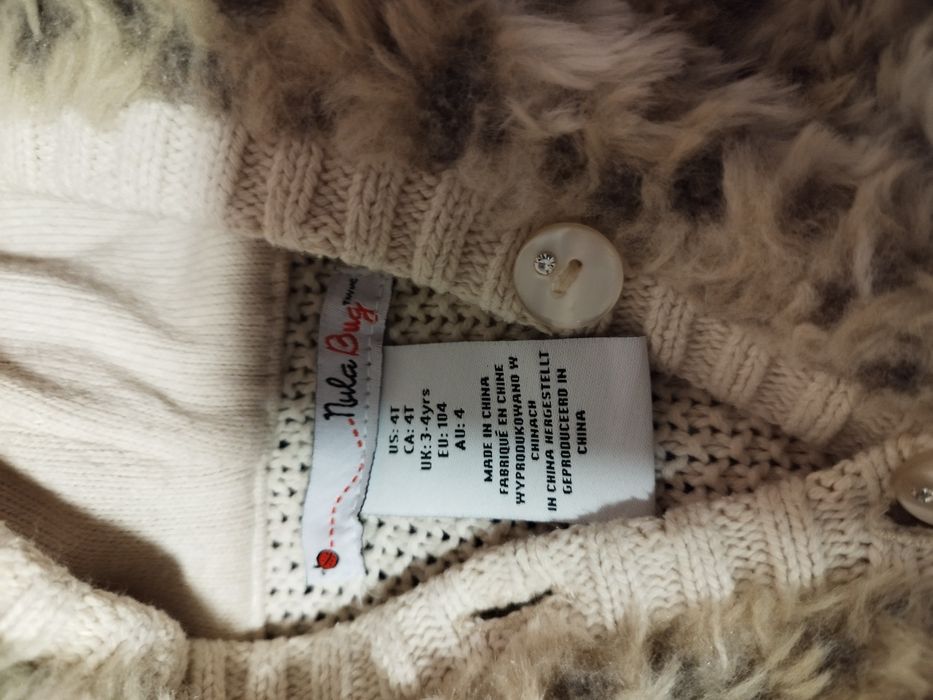 Sweterek dla dziewczynki