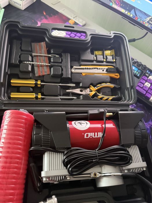 Автокомпресор Amio HQ ACOMP-18 , двохпоршневий