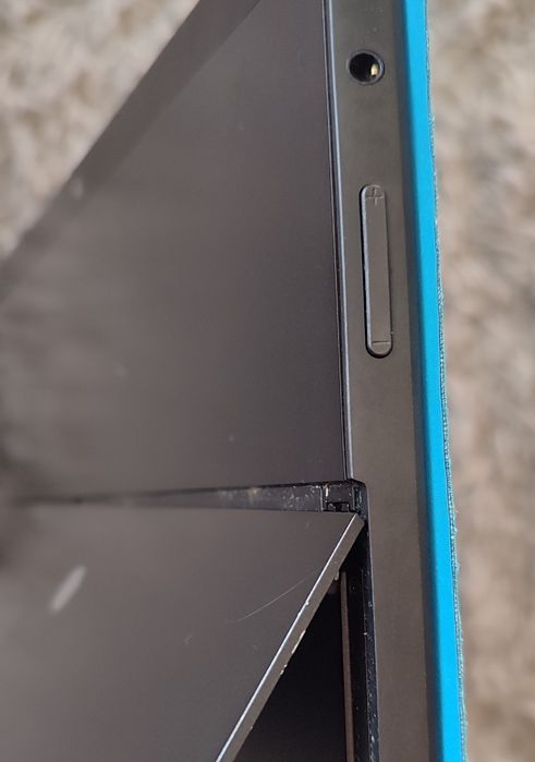 Microsoft Surface RT+ teclado tátil + adaptador vga .