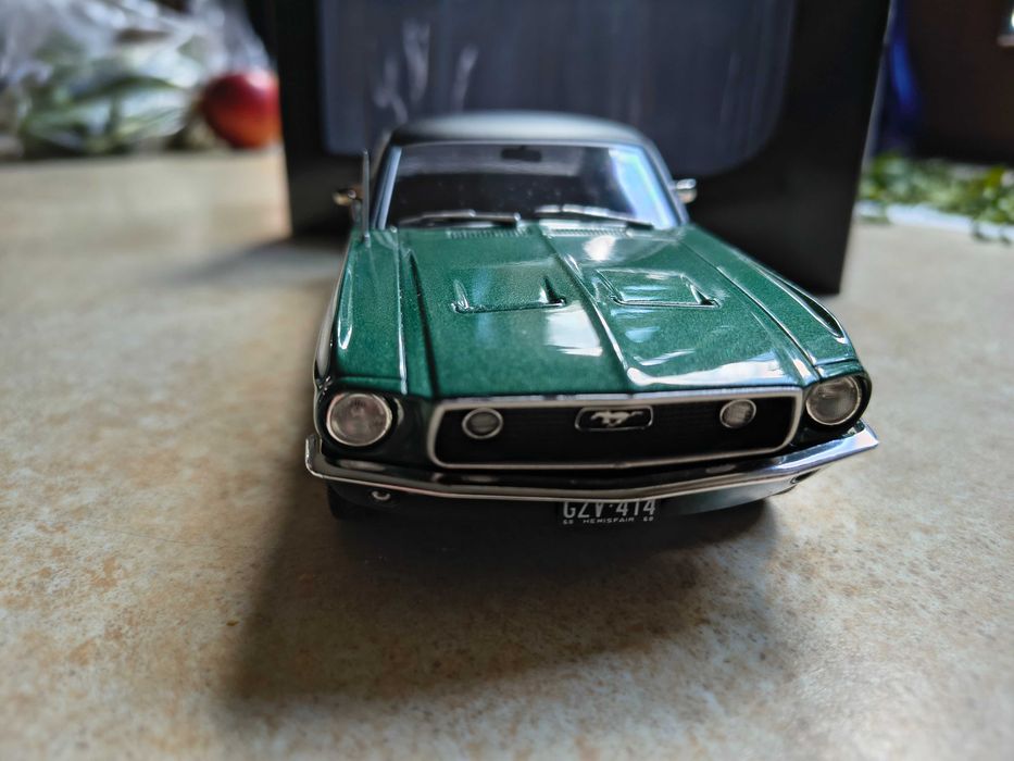 Ford Mustang Coupe 1968 1:24 IXO De Agostini