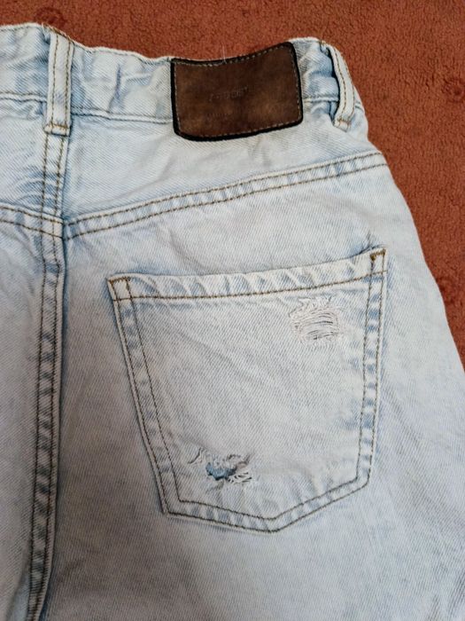 Jeansy FB Sister. Rozmiar XS