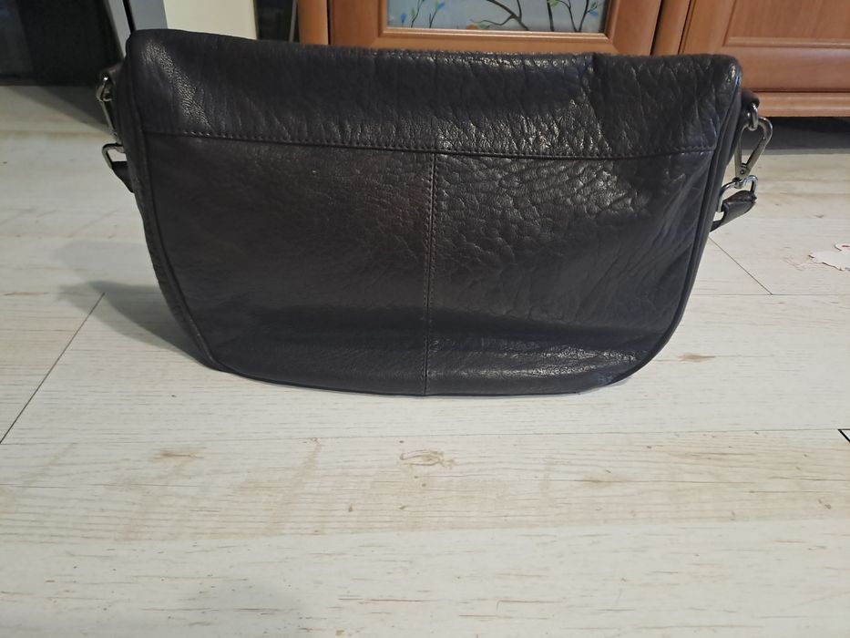 Torebka listonoszka Ochnik skora