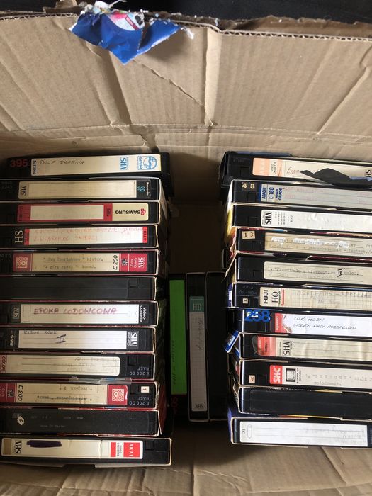 Kasety VHS różne