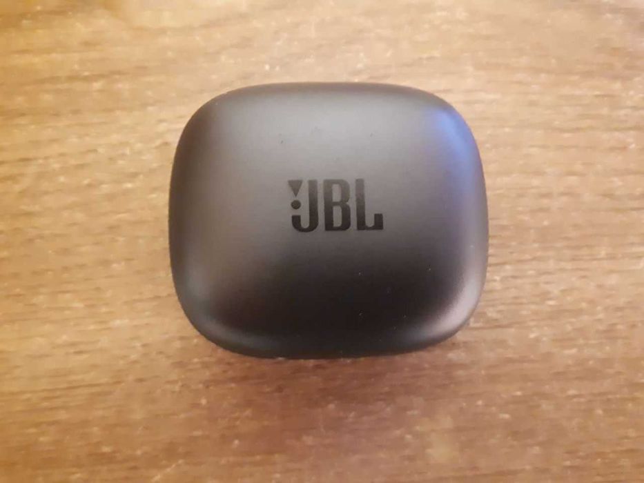 Продам навушники JBL Live Pro 2