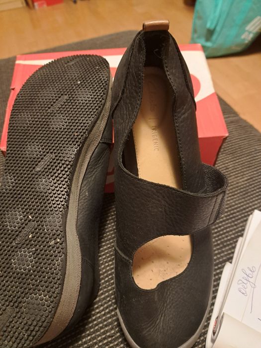 Clarks  ортопедическиє   на широкую ногу.