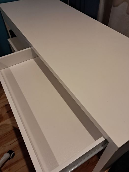 Biurko MICKE IKEA  142x75x50 krzeslo biurkowe gratis