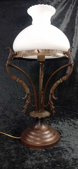 Duza elegancka mosiezna lampa nocna do salonu OS1013