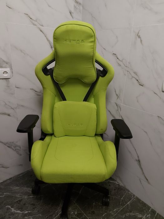 Продам геймерское игровое  кресло компьютерное кресло Hator