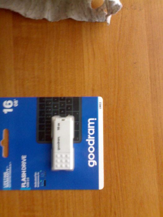 pendrive goodram 16gb