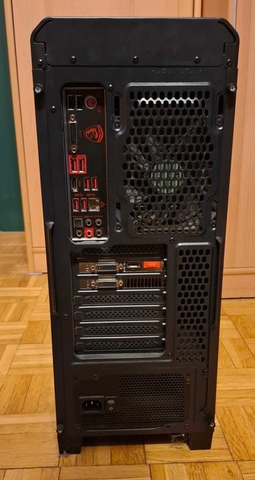 PC i5-6600K, GTX 970, 240 GB SSD + 1 TB HDD, 32 GB DDR4