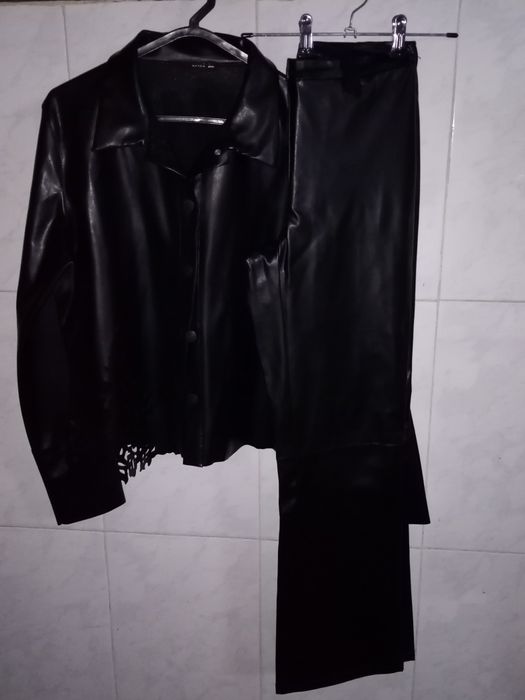 Lote de fatos blazer e calça