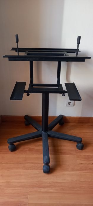 Suporte de trabalho multifunções - Muito estável