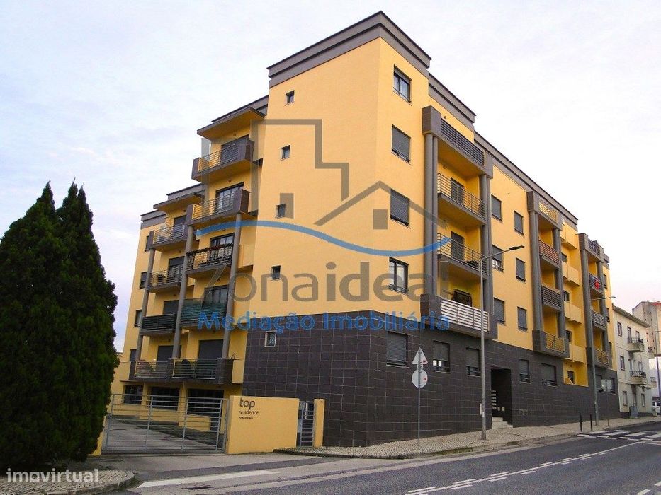 Apartamento T3 com terraço, 2 parqueamentos - Condomínio Top Reside...