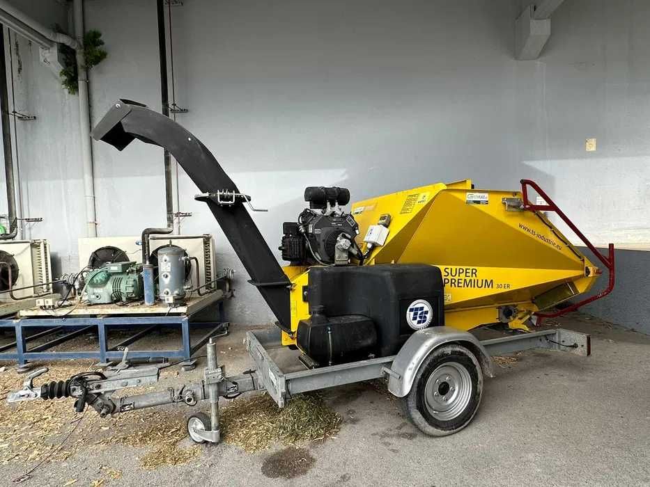 Maquina de Triturar Semi-Nova