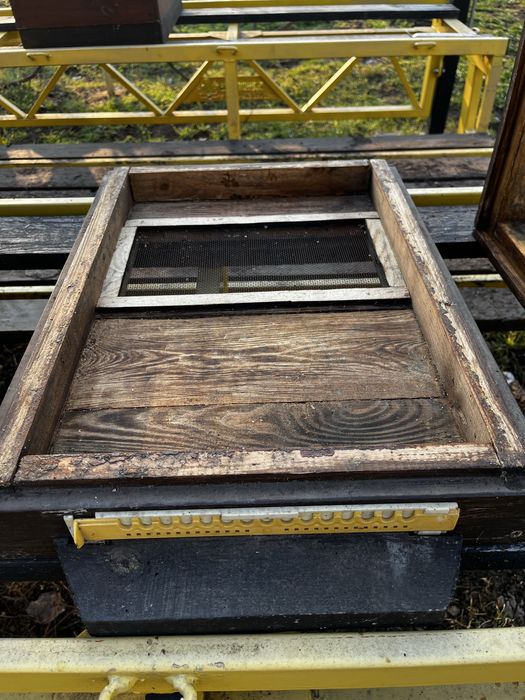 Продам 8-ми рамкові вулики