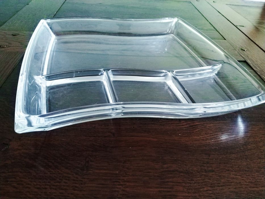 Taça para aperitivos ou frutas secas de Natal com  divisórias