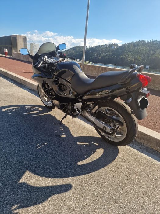 Suzuki gsx 750 f