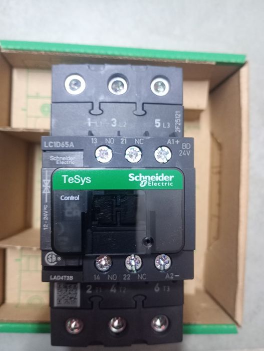 Stycznik LC1D65ABD schneider