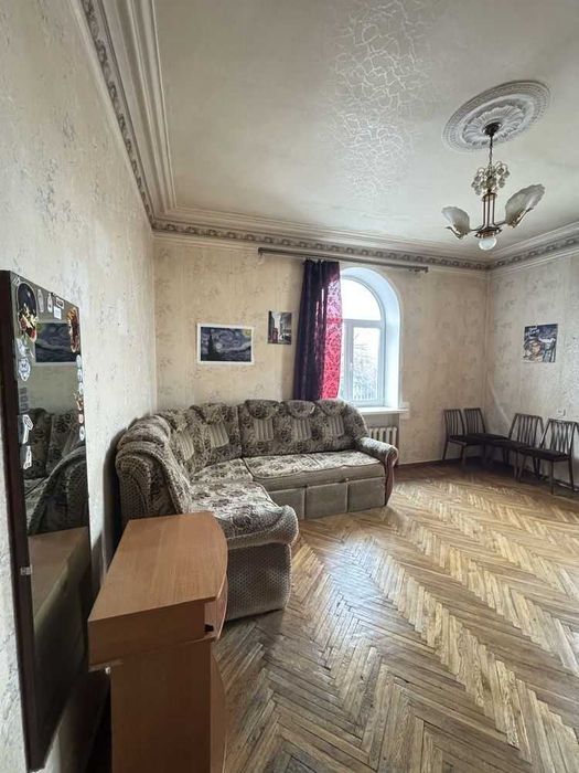 Продам 2к квартиру у центрі біля парка Шевченка вул.Сергія Єфремова