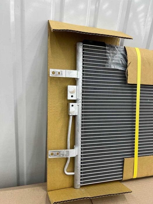 Радіатор кондиціонера Kia Niro 2016-2022 року Гібрид