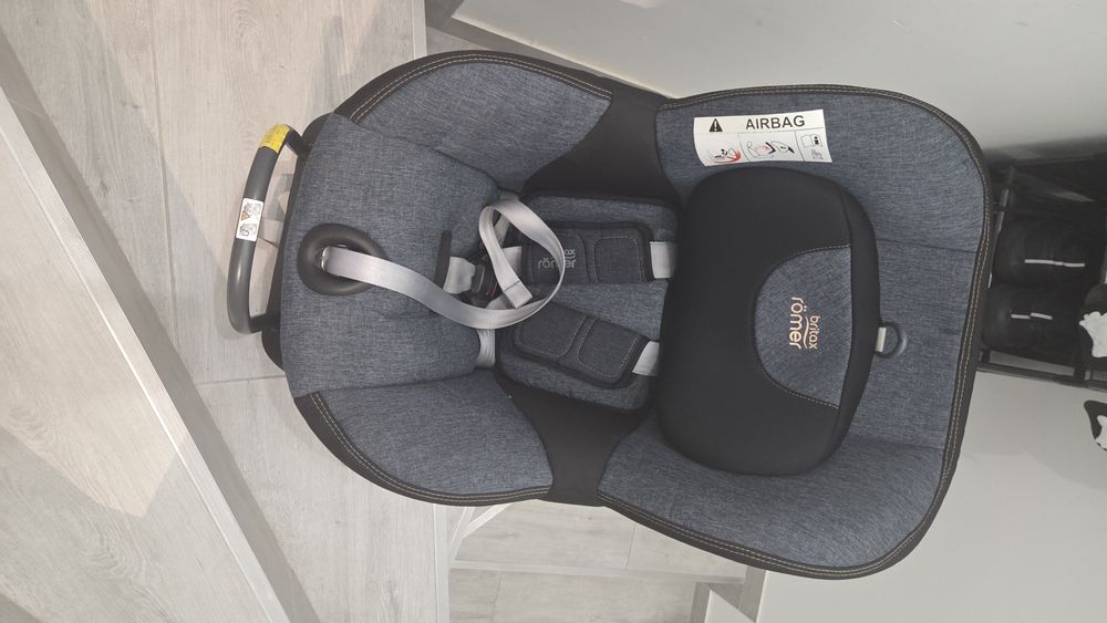 Fotelik obrotowy britax Romer do 18 kg isofix