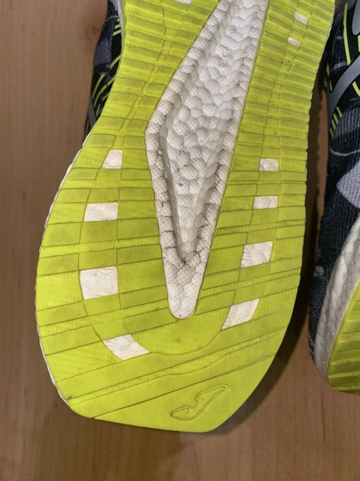 Tenis de corrida da Joma