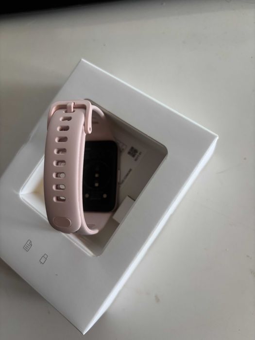 Huawei Band 9 – powystawowy, jak nowy, AMOLED, bateria do 14 dni
