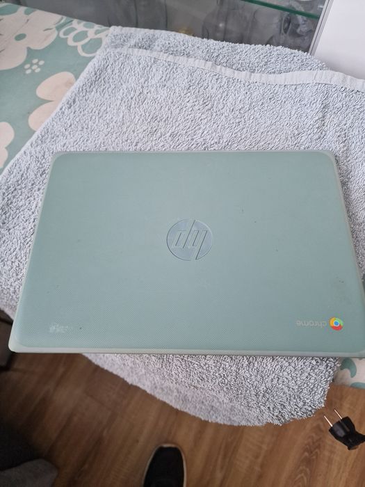 Chromebook hp  4gb ram 32gb