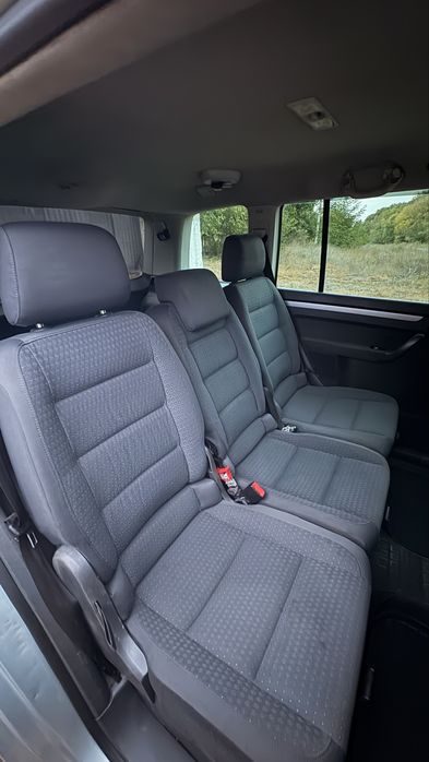 Volkswagen Touran 1.6 FSI