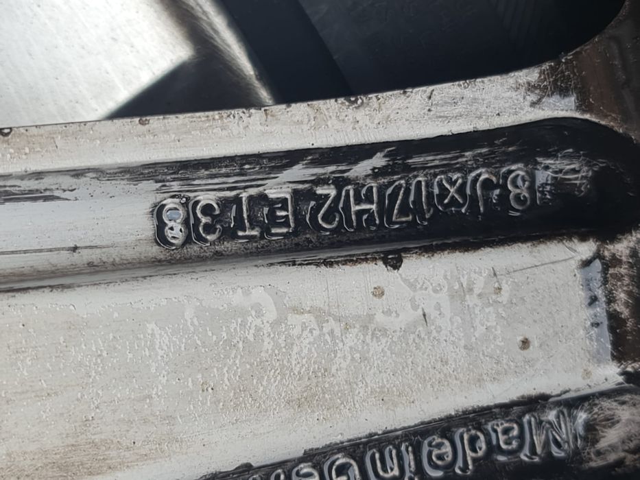 Sprzedam opony letnie z Mercedesa
