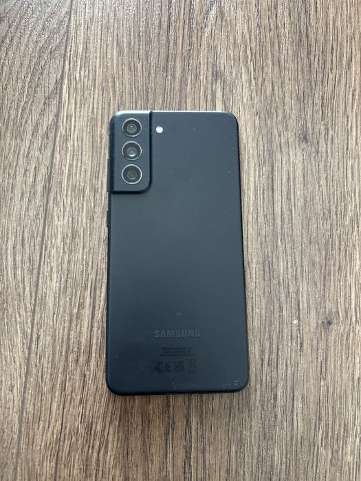 Samsung S21 FE em bom estado