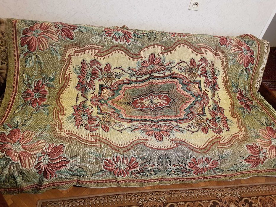 Duża narzuta kapa 185 x142 w bdb stanie możliwa wysyłka