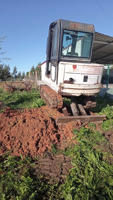 Mini giratória Bobcat x325