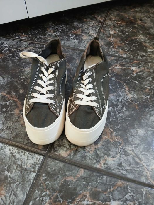 buty trampki Bershka rozm 39