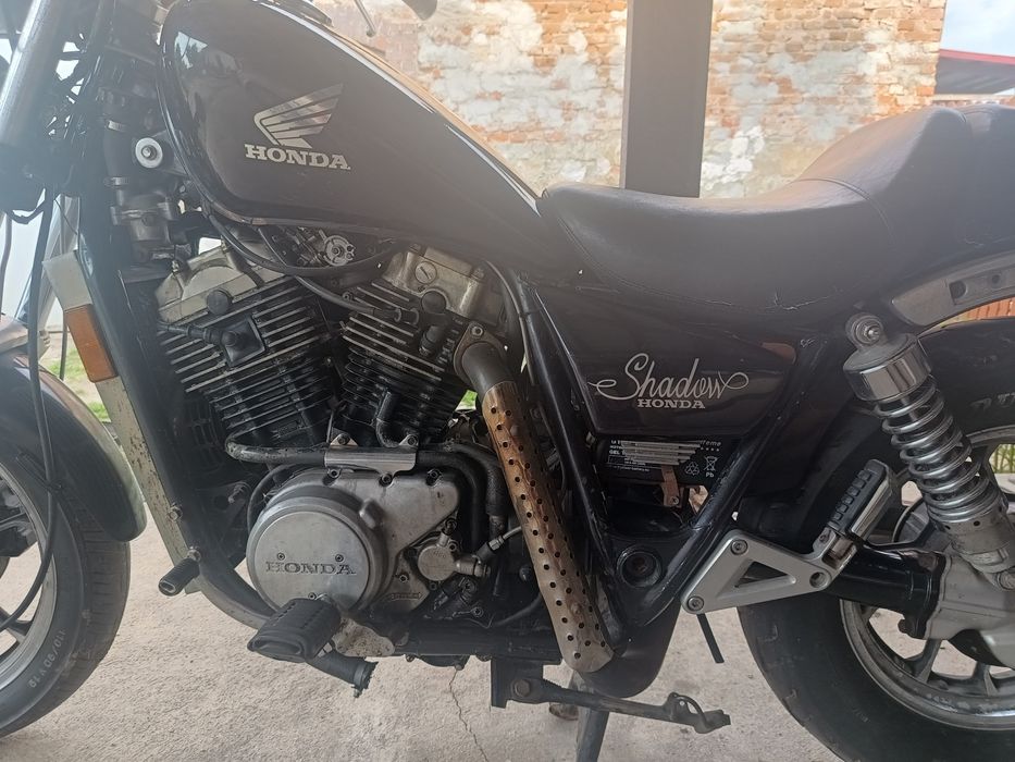 Honda VT 700c shadow