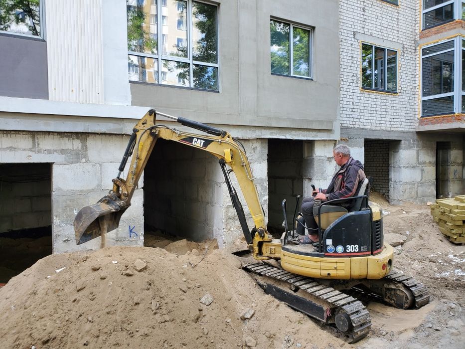 Оренда міні екскаватора/ Аренда мини-экскаватора