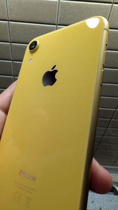 iPhone XR yellow 128gb neverlock, стекло и чехол