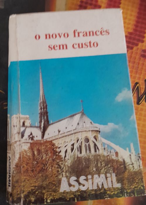 Varios livros para desocupar