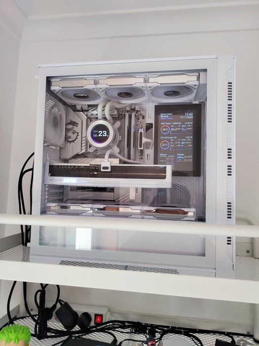 PC Gaming, 9800X3D, RTX5070, DDR5 Cl30