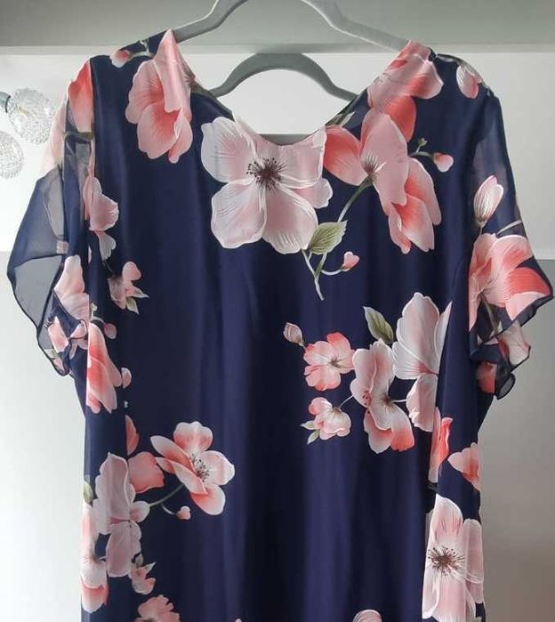 Sukienka granatowa, różowe kwiaty, r. 52