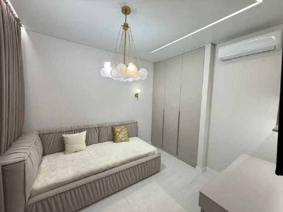 Продам 2 комнатную квартиру, новый дом, жк 63-я Жемчужина, ул. Краснова.