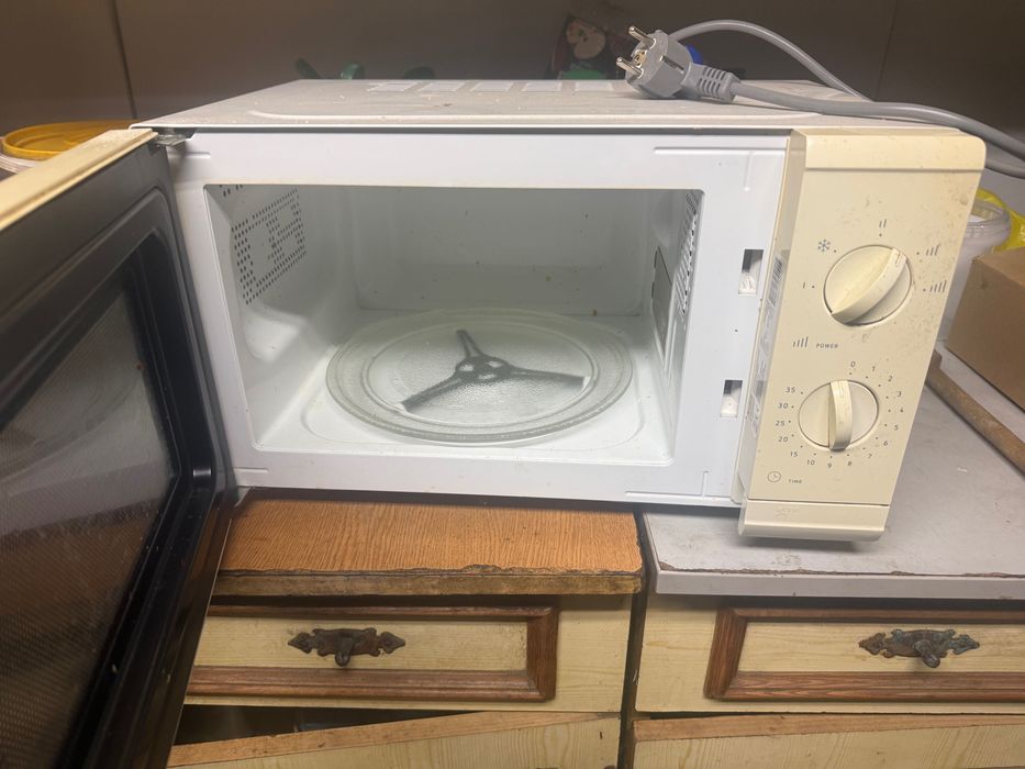 Kuchenka mikrofalowa,mikrofala Amica