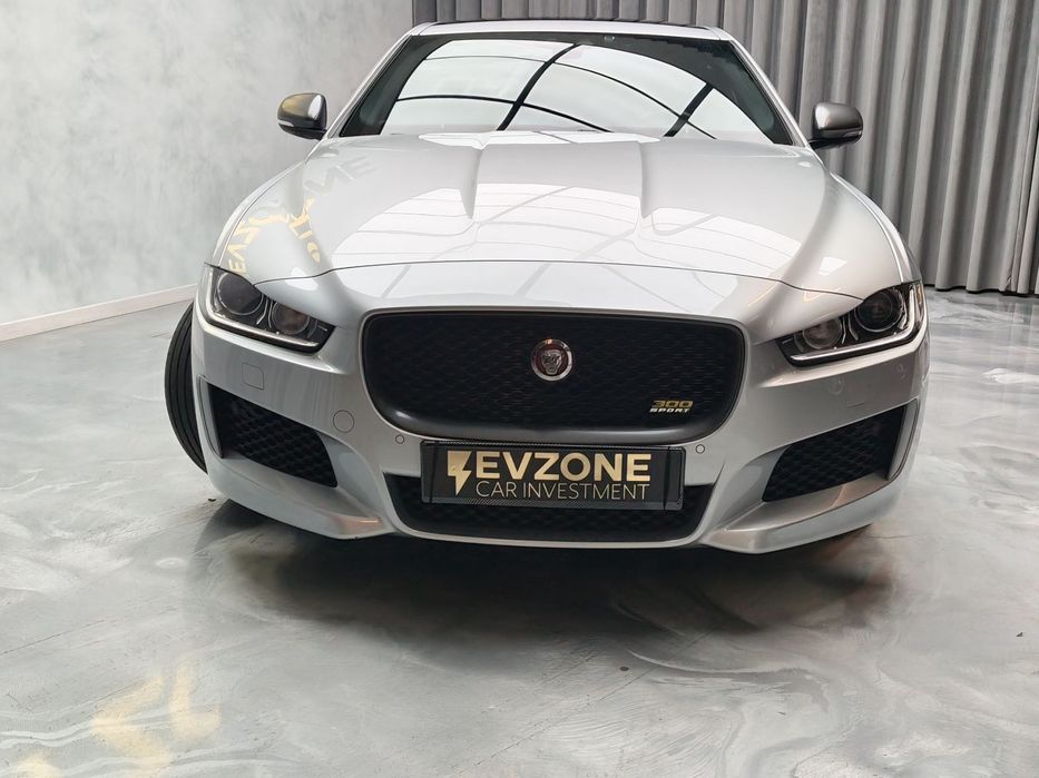 Jaguar XE P300 AWD Aut. Sport