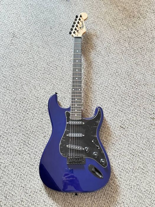 Нова електрогітара