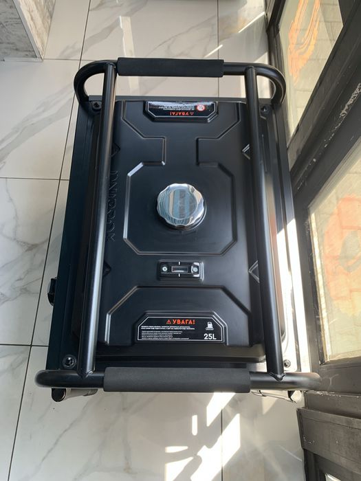 Продам генератор Днипро-М GX-50E б/у