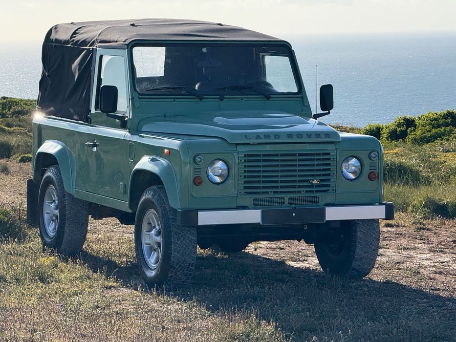 Land Rover Defender 90 2.4 CRD E