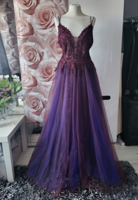 Tiulowa sukienka balowa maxi, 40, 46, 52