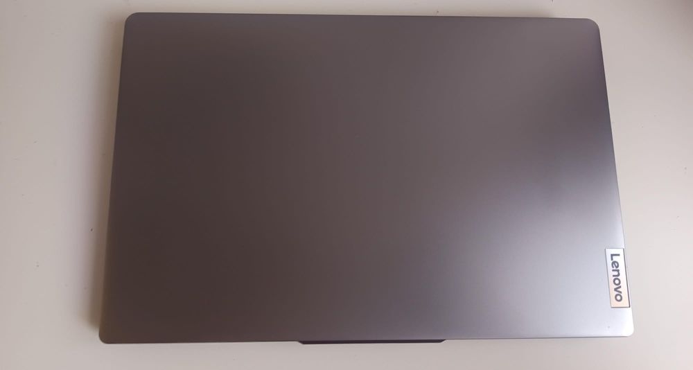 Lenovo IdeaPad Slim 3 14" (Como Novo / 2024) – C/ Carregador Original