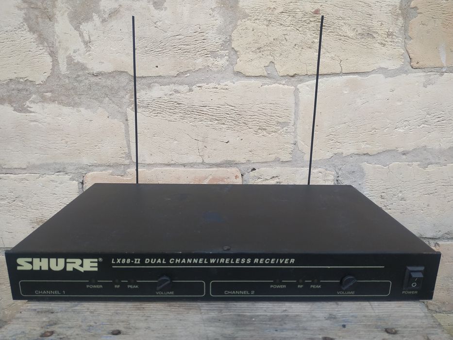 Бездротовий мікрофонний процесор. Shure LX88-II Dual channel wireless